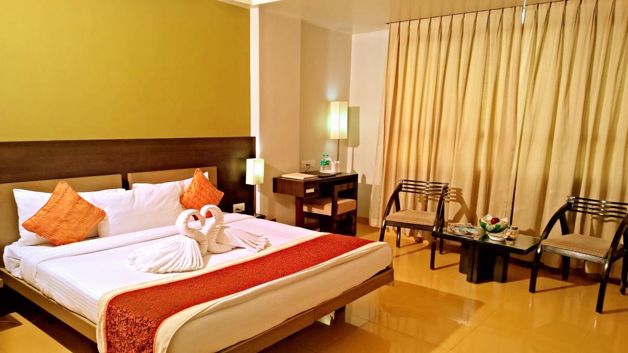 Hotel Kiranshree Portico Guwahati Exterior foto